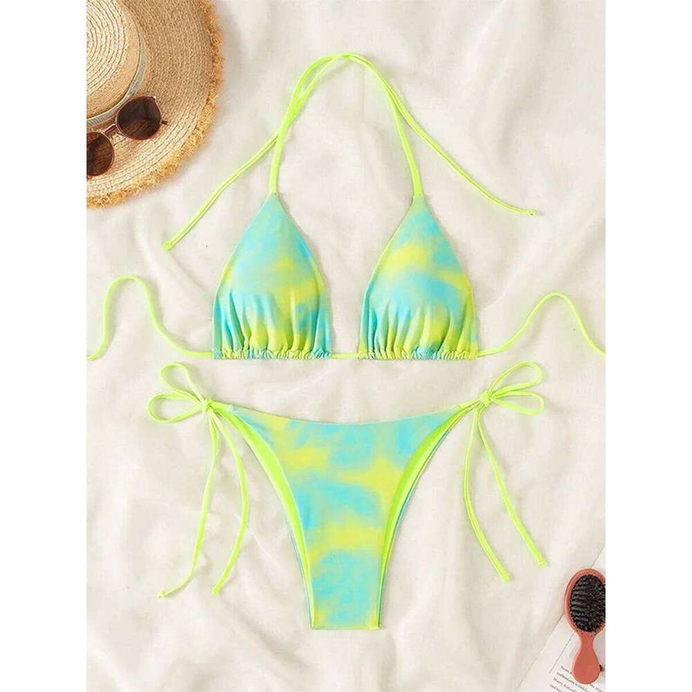 Tie Dye Bikins 2025 Mini Micro String Women Swimwear Female Swimsuit Two Pieces Bikini Set Halter Bathing Suit Swim Lady C260207