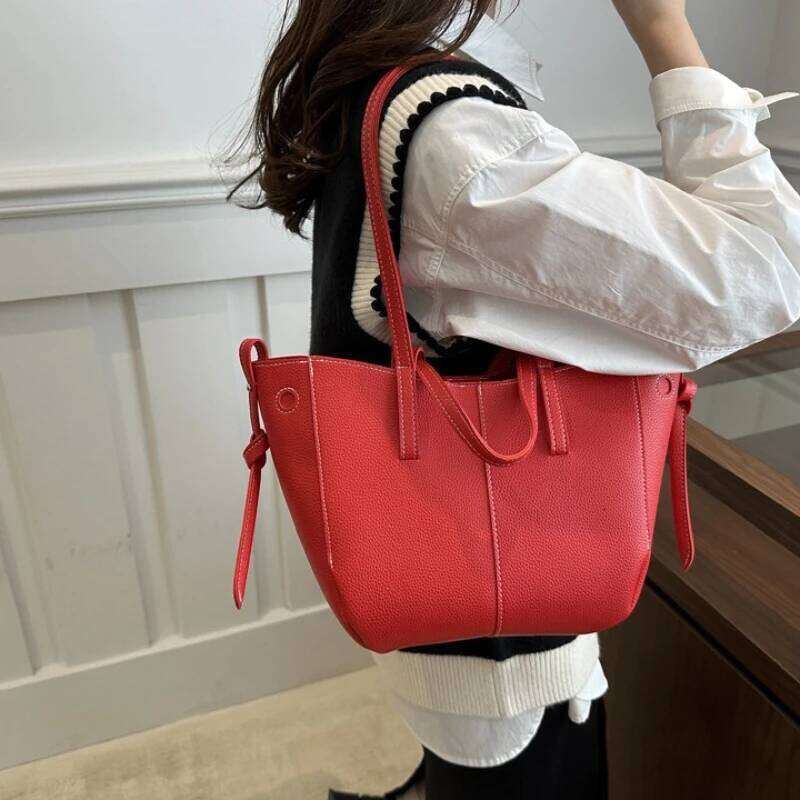 Stylish Casual Tote Large Capacity PU Leather Handbag Women Wing Bag, Fashionable Woman Bags, Commuting Armpit Shoulder Bag C260207