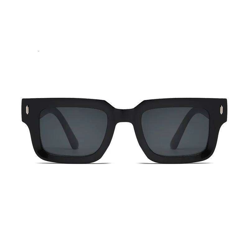 Brand Designer Square Sunglasses Women Men Ocean Color Shades Sun Glasses Female Fashion Rectangle Rivet Oculos De Sol Y260207