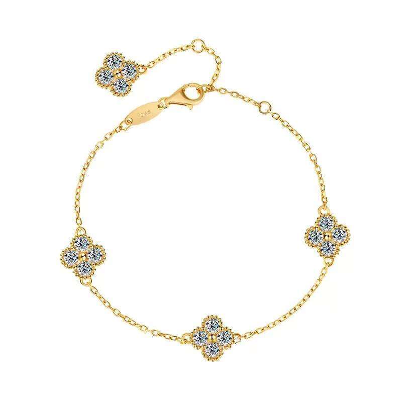Wholesale 925 Sterling Silver Moissanite Women's Jewelry 18K Plated Four-Leaf Clover Shape Bracelet Necklace Earrings Three Set