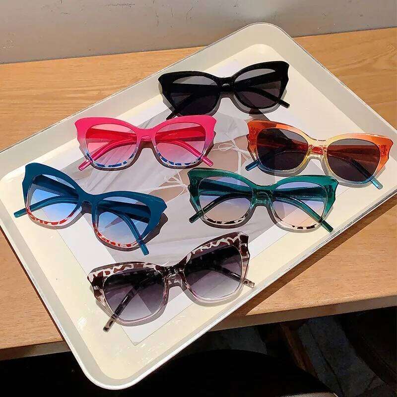 Women Cat Eye Leopard Gradient Vintage Ladies Sunglasses Fashion Design Travel Female Retro Sunshade Glasses Y260207
