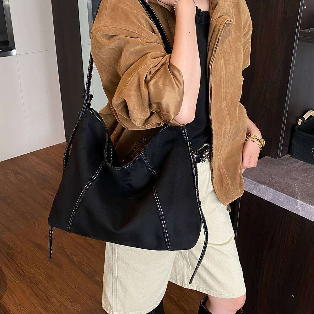 Retro Tote for Women, New Large-Capacity Crossbody Bag, Simple and Versatile Single-Shoulder Underarm Bag C260207