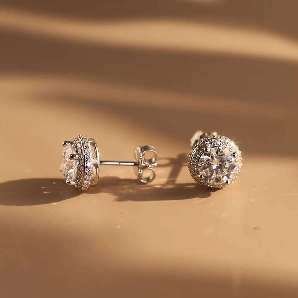 Smoe11 Classic Round Cut Moissanite Halo Stud Earrings Timeless Elegance Design 925 Sterling Silver Fine Jewelry For Women