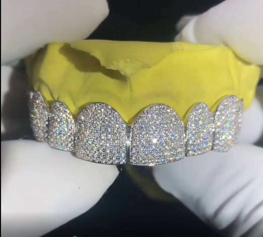 Mishang Jewelry Custom Girls Men 925 Sterling Silver Bling Top Bottom Flawless Iced Out Moissanite Grillz for Teeth