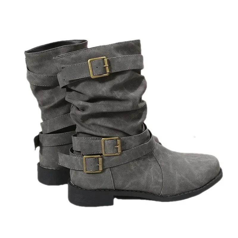Plus Size 43 Women Boots European and American Fashion Buckle Pleated Short Autumn Winter Flat Boot Shoes 260208