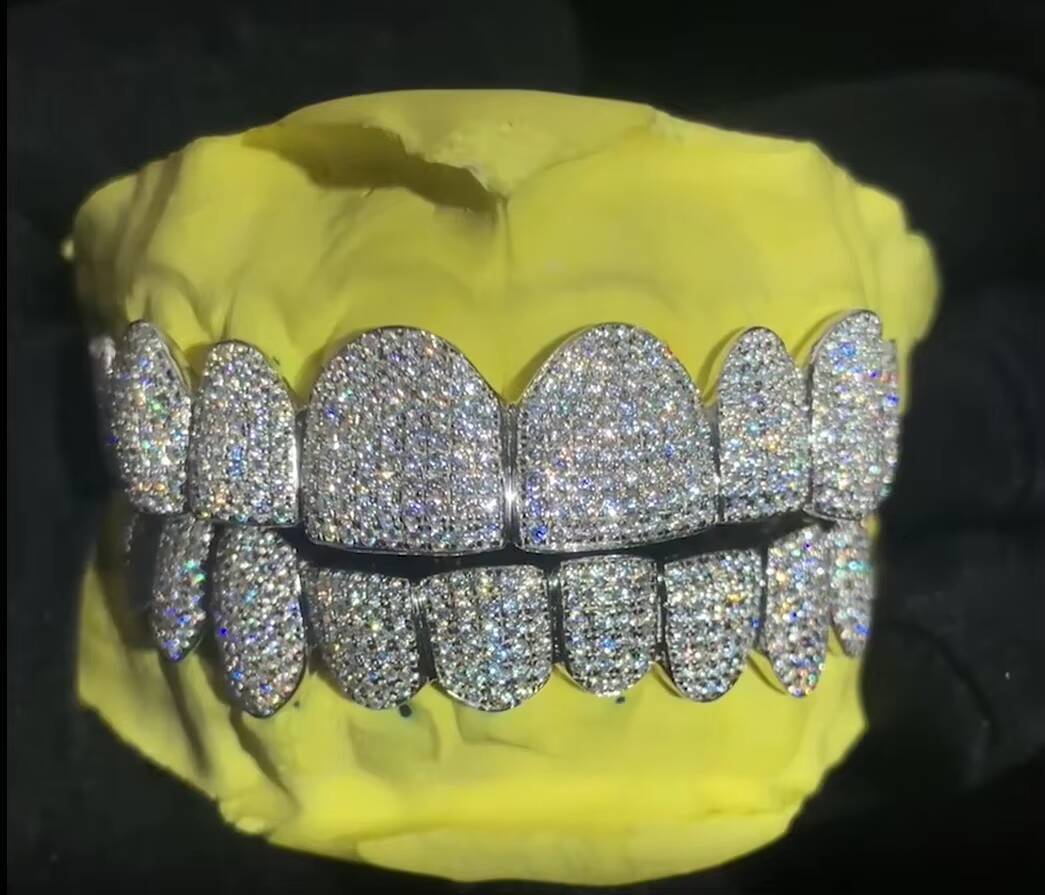 Mishang Jewelry Custom Girls Men 925 Sterling Silver Bling Top Bottom Flawless Iced Out Moissanite Grillz for Teeth