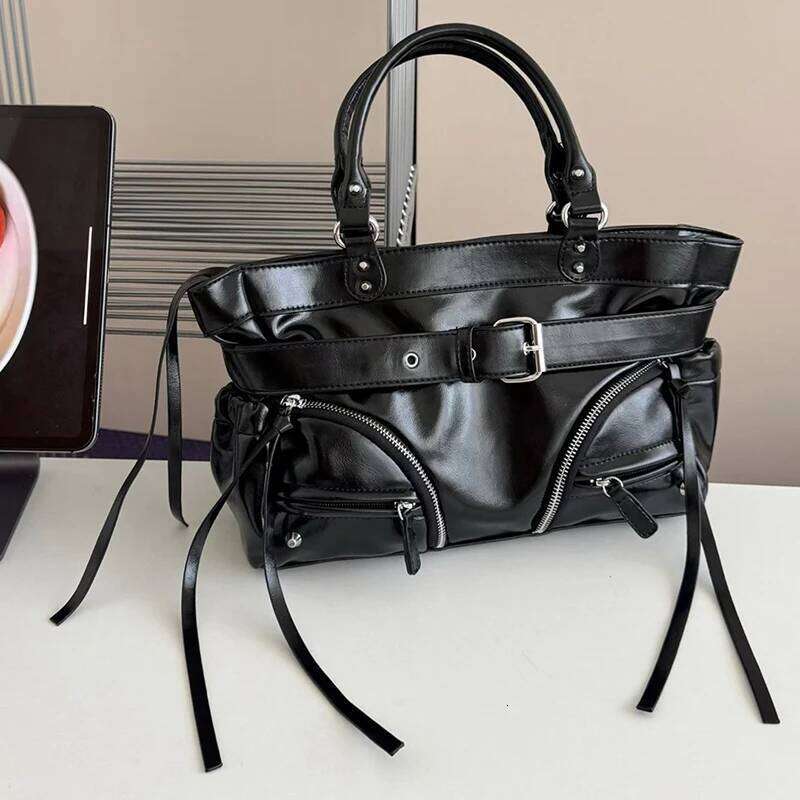 Retro Studded Tote Fashion Y2k Cool Motorcycle Belt Buckle Pendant Shoulder Black Punk Zipper Crossbody Bag Handbag C260207