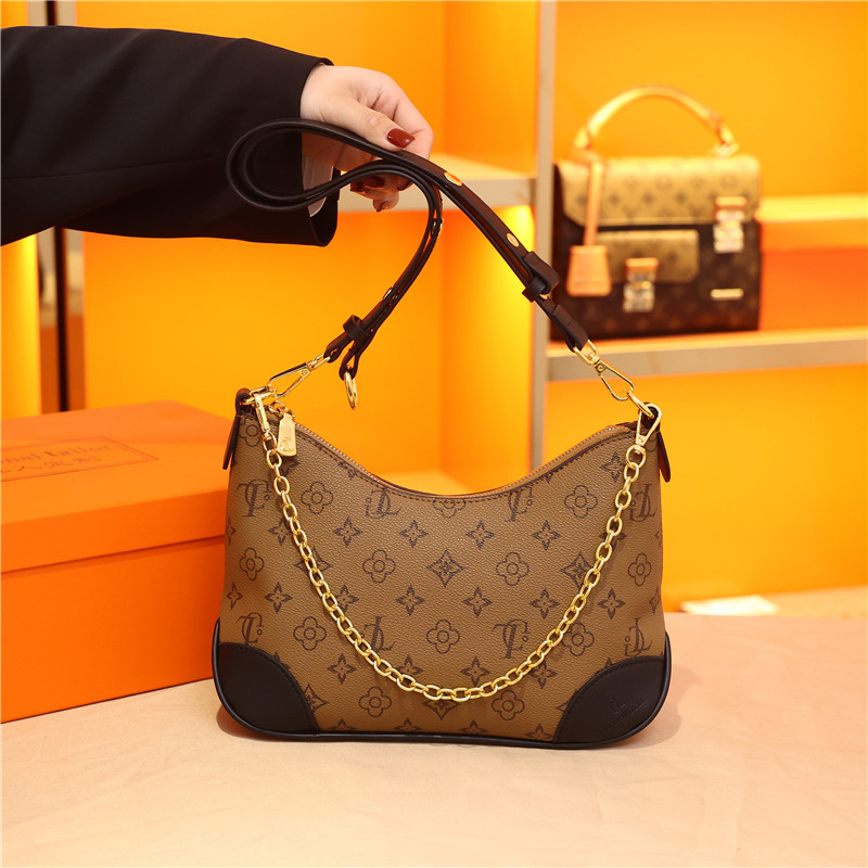 2026 New Style Crossbody Dumpling Bag for Women, Vintage Flower Cowhorn Bag, Versatile Large Capacity Single-Shoulder Underarm Bag, Luxury Lettering B
