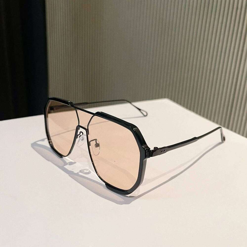 Oversized Women 2024 New Unique One Piece Fashion Sunglasses For Men Punk Glasses Trending Female Eyewear UV400 Y260207