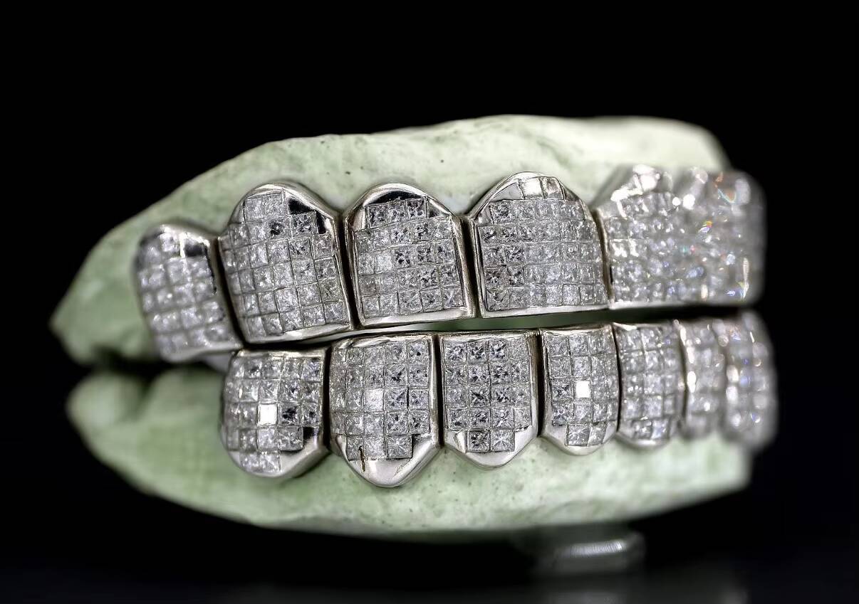 Exquisite White Gold Moissanite Diamond Grillz Set with Stunning Shine and Detailed Craftsmanship Finish from India