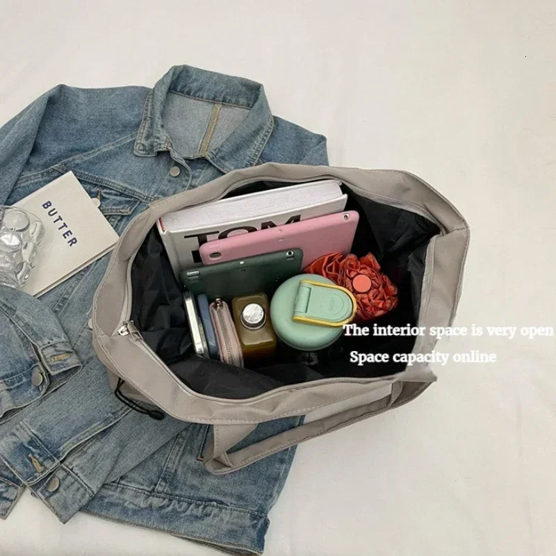 Casual Fashion Large Capacity Tote Bag Simple Travel Bag Women Large Shoulder Bag Aesthetic Handbags Drawstring Tote Handbag260128