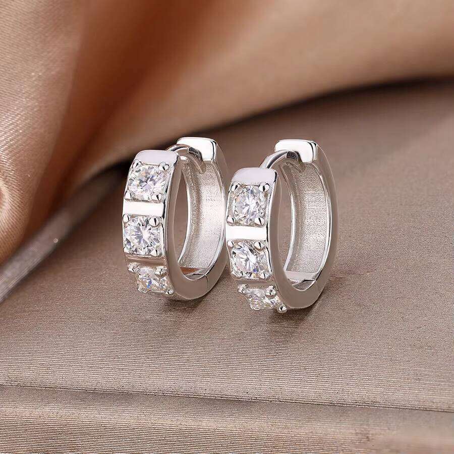 Fine Round Cut 0.6Ct VVS D Color Moissanite Hoop Earrings S925 Silver 18K White Gold Plated Anti Tarnish Jewelry For Women 12/15