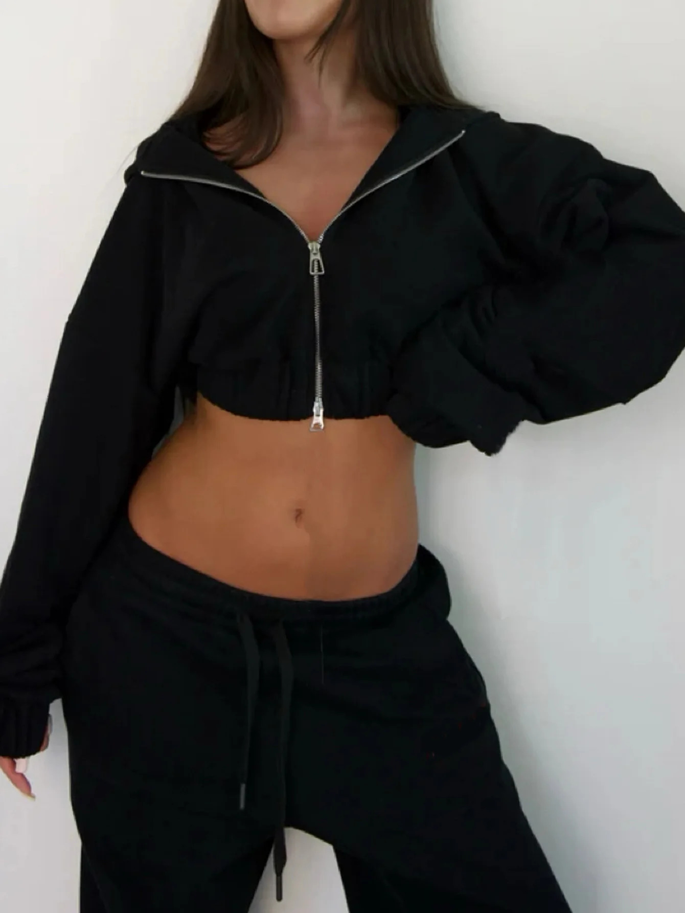 Womens Solid Color Zipper Hooded Short Sweatshirt Perfect for Fall Winter Casual Fashion Comfortable and Stylish 260126