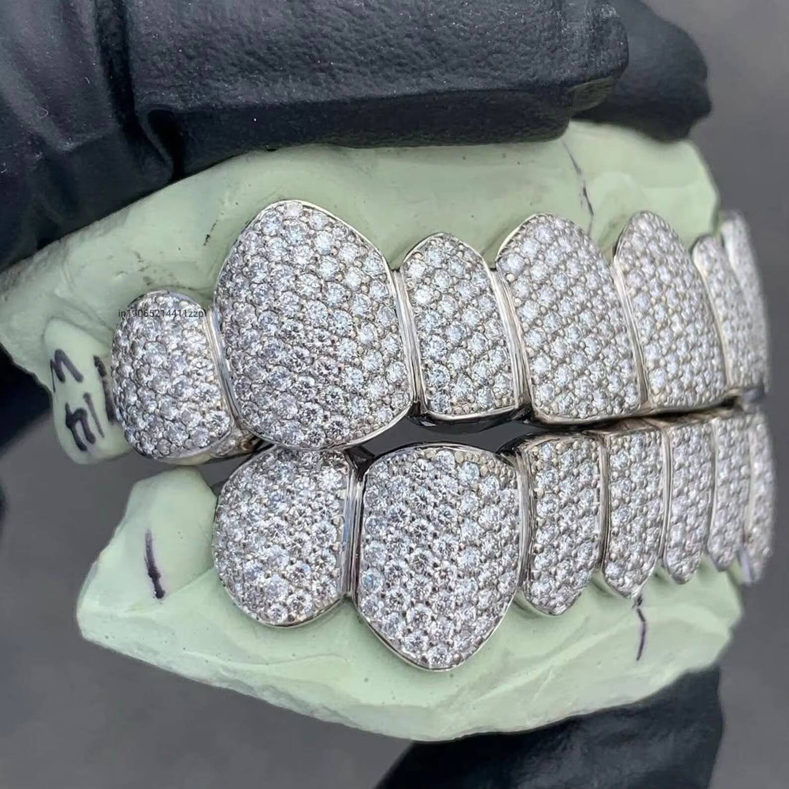Silver Luxury Hip Hop Bling Fine Grillz for Men Women Fully Iced Out Top Bottom Teeth with VVS1 Simulated Diamonds Customized