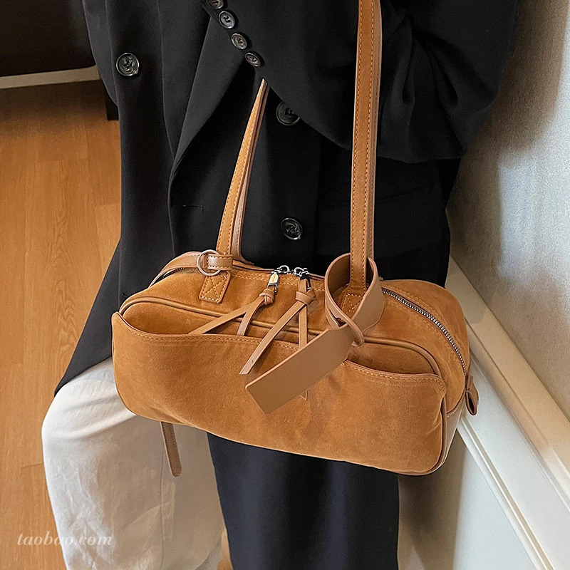 Retro Red Suede Wedding Shoulder Bag Women Versatile Underarm Bags Elegant Female Large Capacity Handbags 260123
