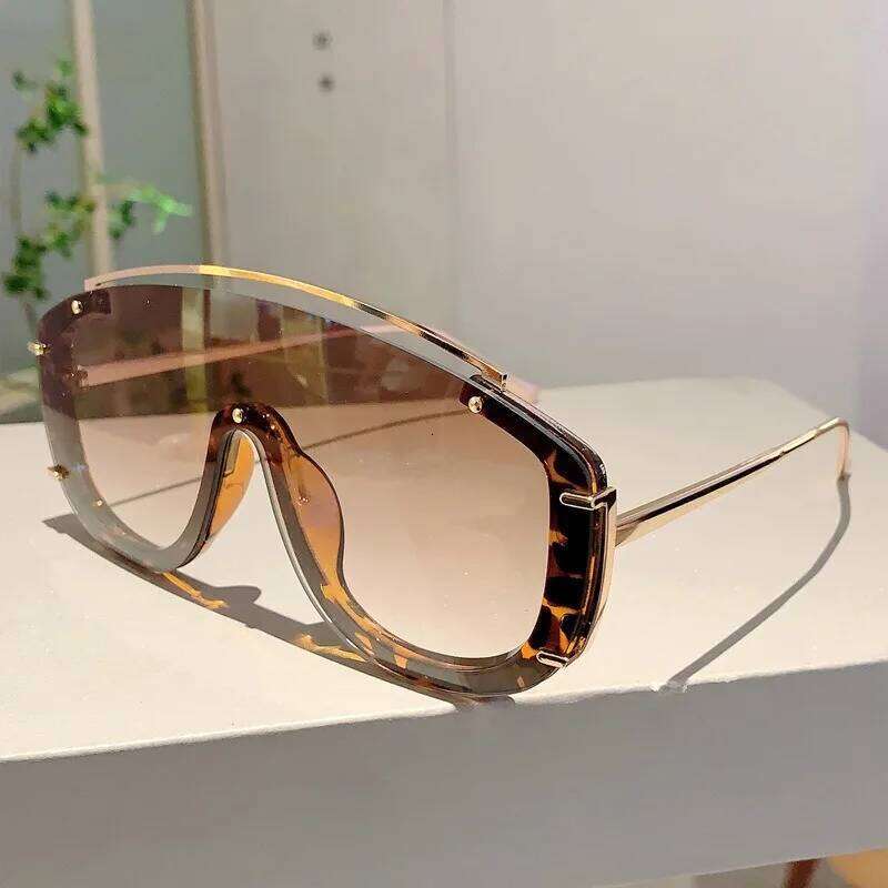 Fashion Leopard Women Sunglasses Stylish Gradient Outdoor Sports Shades Luxury Metal Design Oversize Men Sun Glasses Y260207