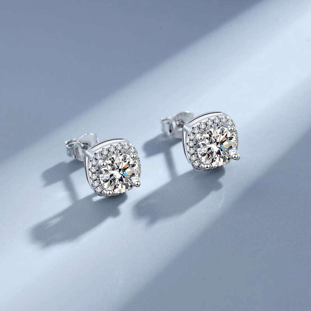 D Color Vvs1 Clarity Moissanite Stud Earrings For Women 1-2 Carat