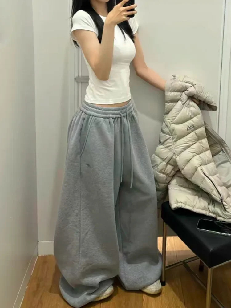 Y2K Streetwear Gray Sweatpants Woman Korean Oversized Loose All Match Sports Pant High Waist Drawstring Casual Wide Leg Trousers 260130
