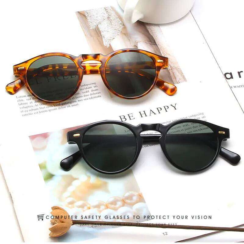 Men Fashions Oval Small Clear Classic Sun Glasses Trends Transparent Shades for Women Street Fashion Sunglasses Y260207