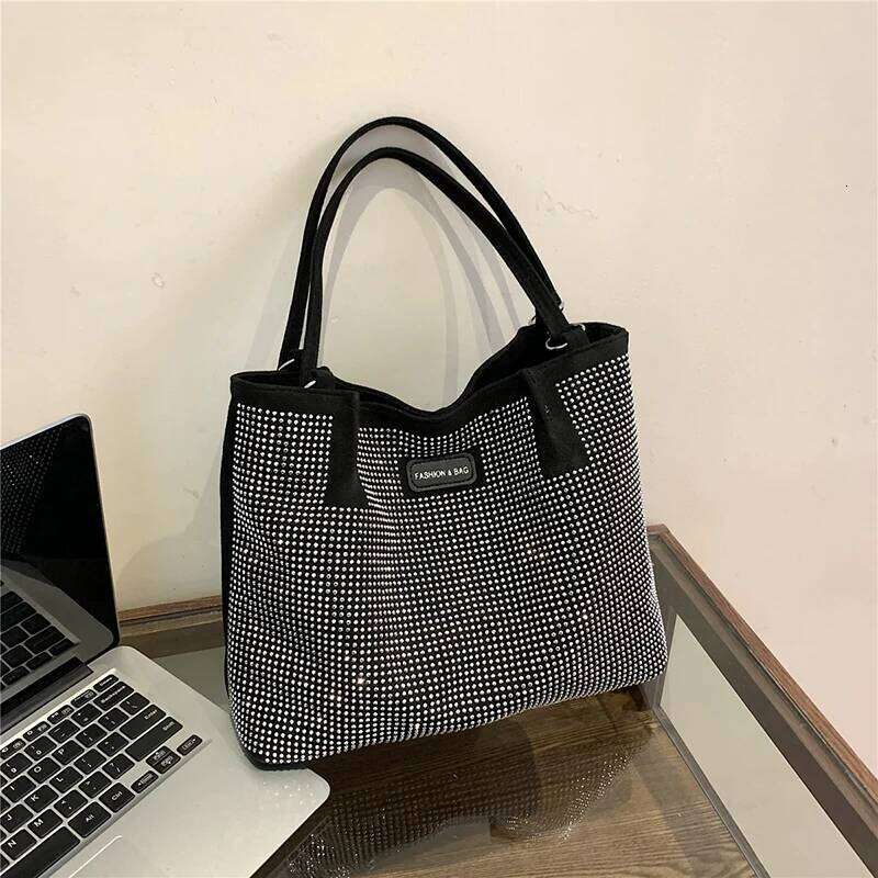 Hasp Pu Ladies Shoulder Rhinestone Design Sewing Thread Bags for Women New Fashion Underarm Shopper Totes C260207