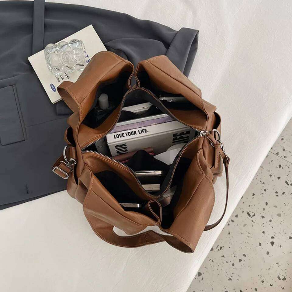 Big Black Large Hobo Shopper Capacity Pu Leather Shoulder Solid Color Simple Fashion Commuter Bag Retro Travel Tote Handbags C260207