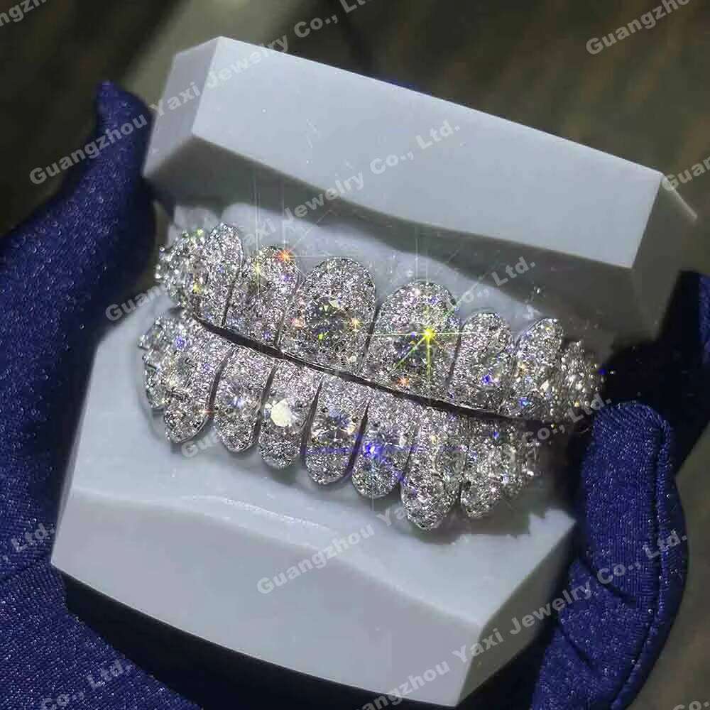 Custom Top Bottom 10 8 6 S925 Silver 10K 14K 18K Solid Gold VVS Flawless Moissanite Lab Diamond Iced Out Teeth Grillz For Men
