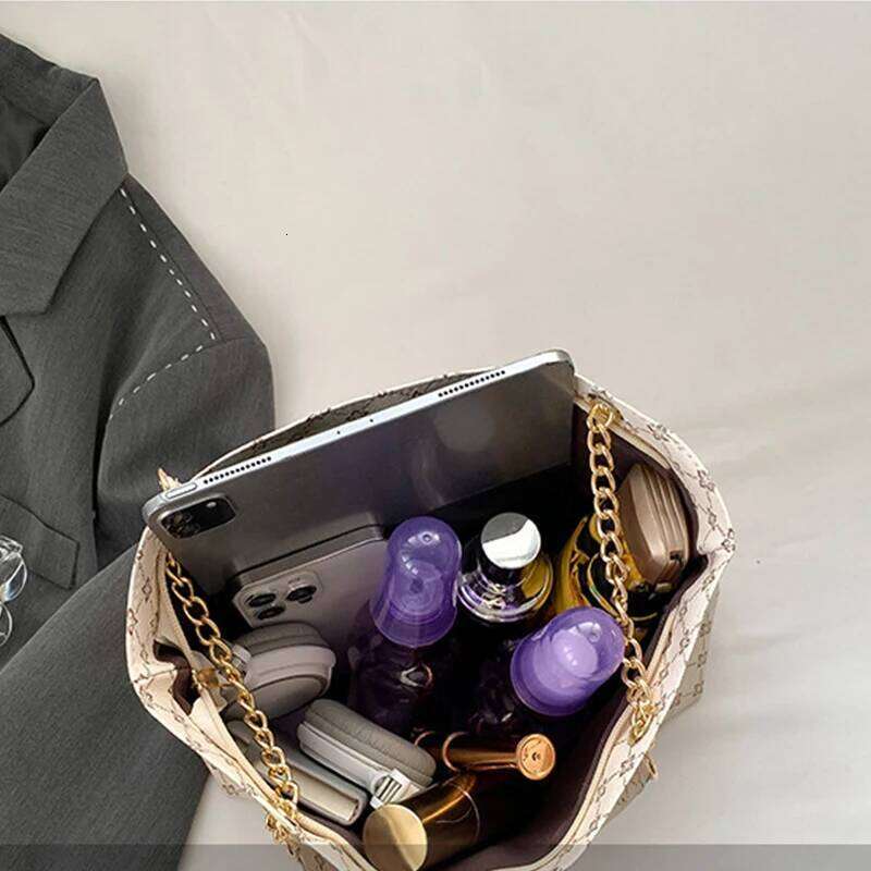 Summer High Quality PU Leather Fashion Large-capacity Shoulder Armpit Women's Bag Work Student Travel Female Retro Handbag Tote C260207