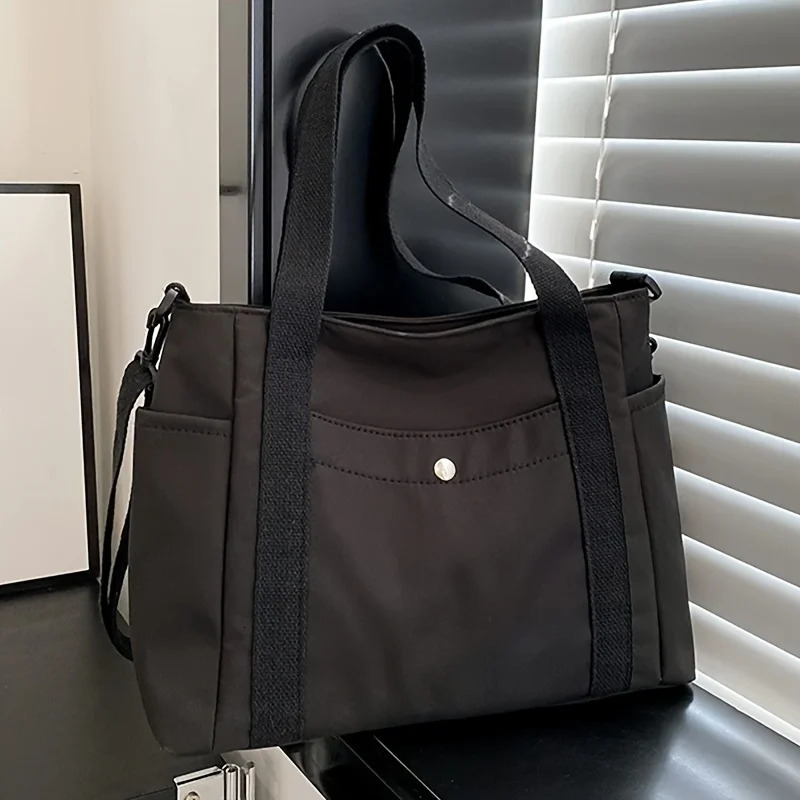 Large Capacity Nylon Crossbody Bag Casual Solid Color Messenger Shoulder Bag with Removable Strap260128
