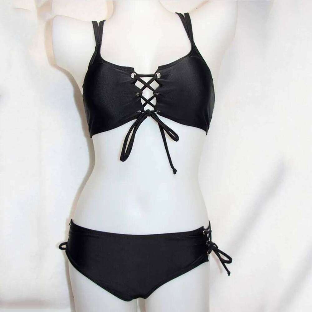 2025 Lace-up triangle bikini, two-piece set, new one-piece swimsuit, thong, sexy tight beach swimsuit C260207