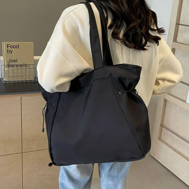 Casual Fashion Large Capacity Tote Bag Simple Travel Bag Women Large Shoulder Bag Aesthetic Handbags Drawstring Tote Handbag260128