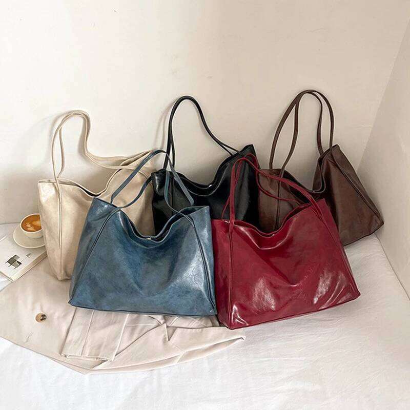 New Autumn Winter Japanese and Korean Large Capacity Soft Leather Shoulder Bag Retro Casual Handbag C260207