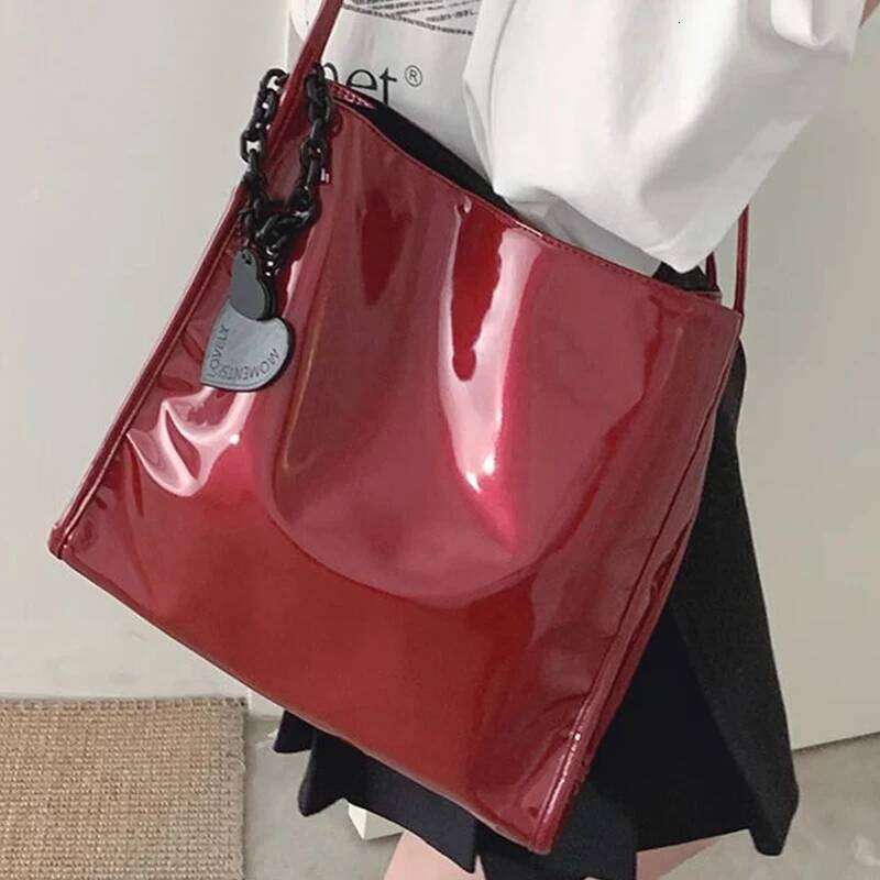 Soft Patent Leather Women's Shoulder Large Capacity Ladies Tote Bags Fashion Casual Female Portable Handbags Underarm Bag C260207