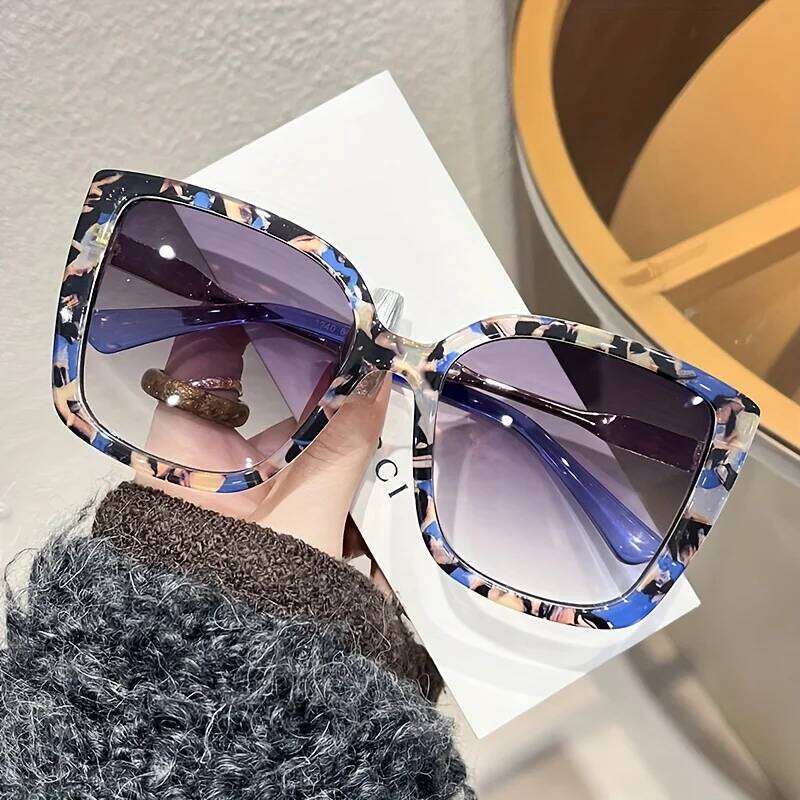 1pc Women's Large Square Frame Fashion Sunglasses - Stylish Gradient Purple Lens with Tortoiseshell Pattern Y260207