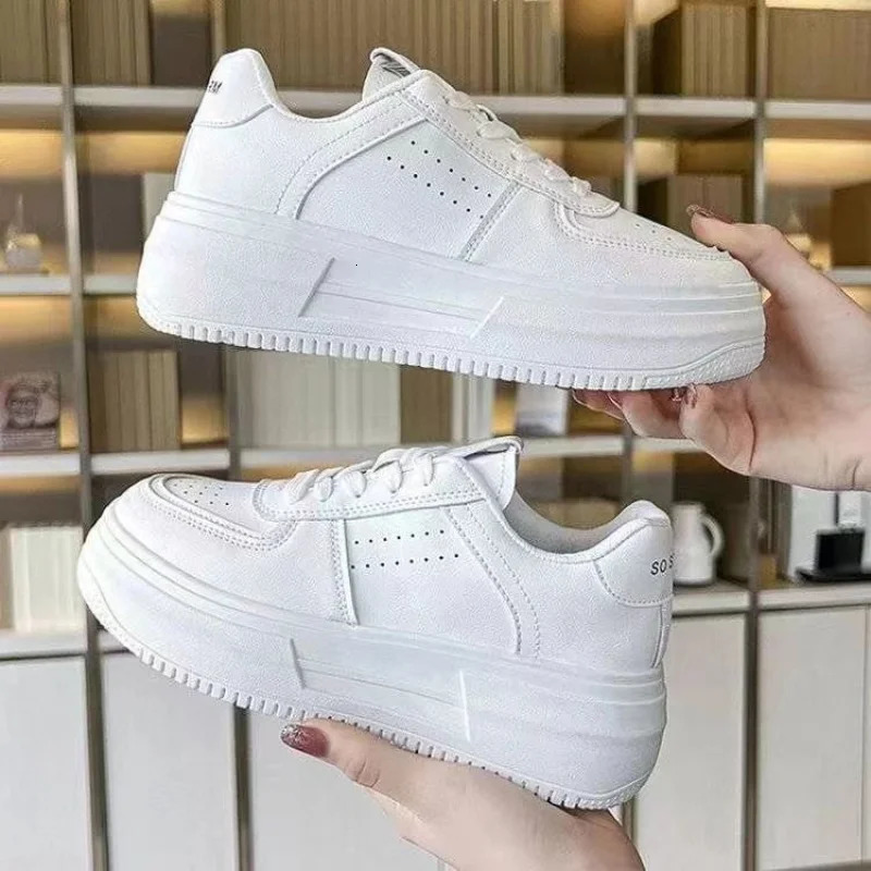 Sophisticatedly Trendy ed y sole Sneakers Perfect for Elevating Fashion forward Appearances 260208