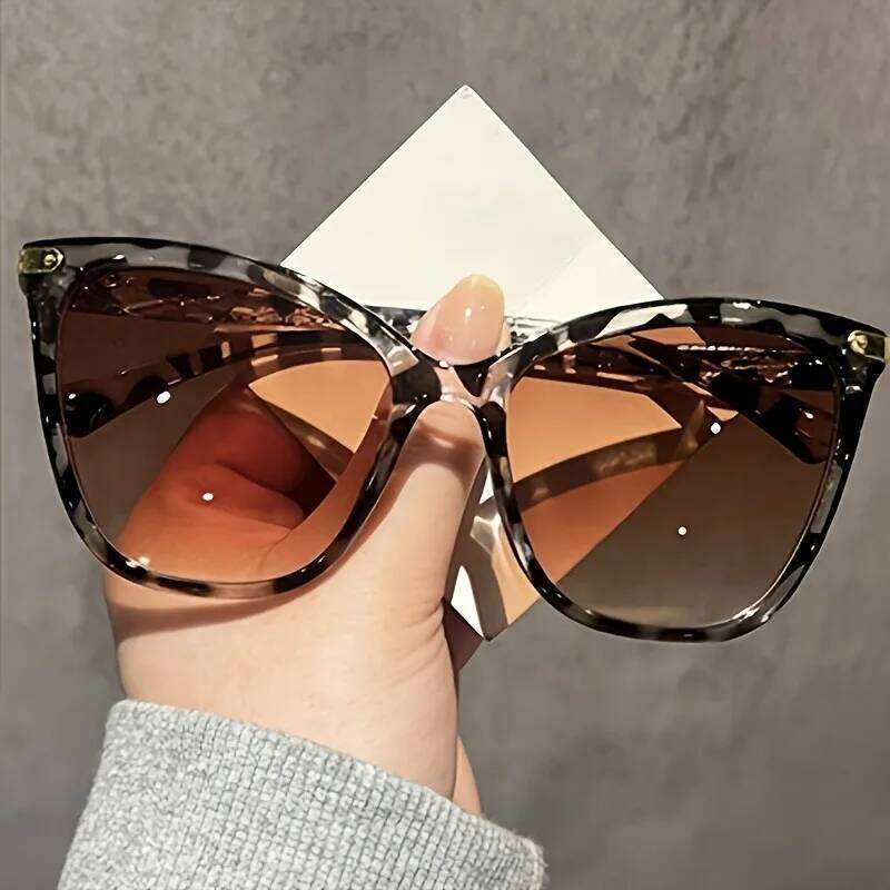 2025 Stylish Personality Classic Street Style Sunglasses Women Men For Daily Life Street-Photography Musical Festival Eyeglasses Y260207