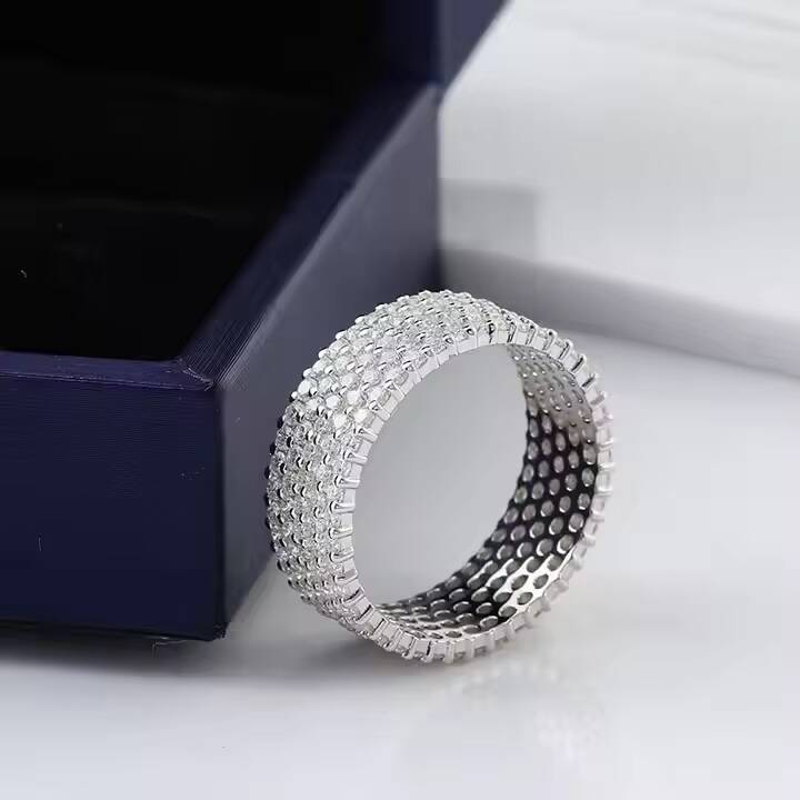 Customized Simple Unisex Stainless Steel 14K Gold Plated Moissanite Ring Band for Every Occasion