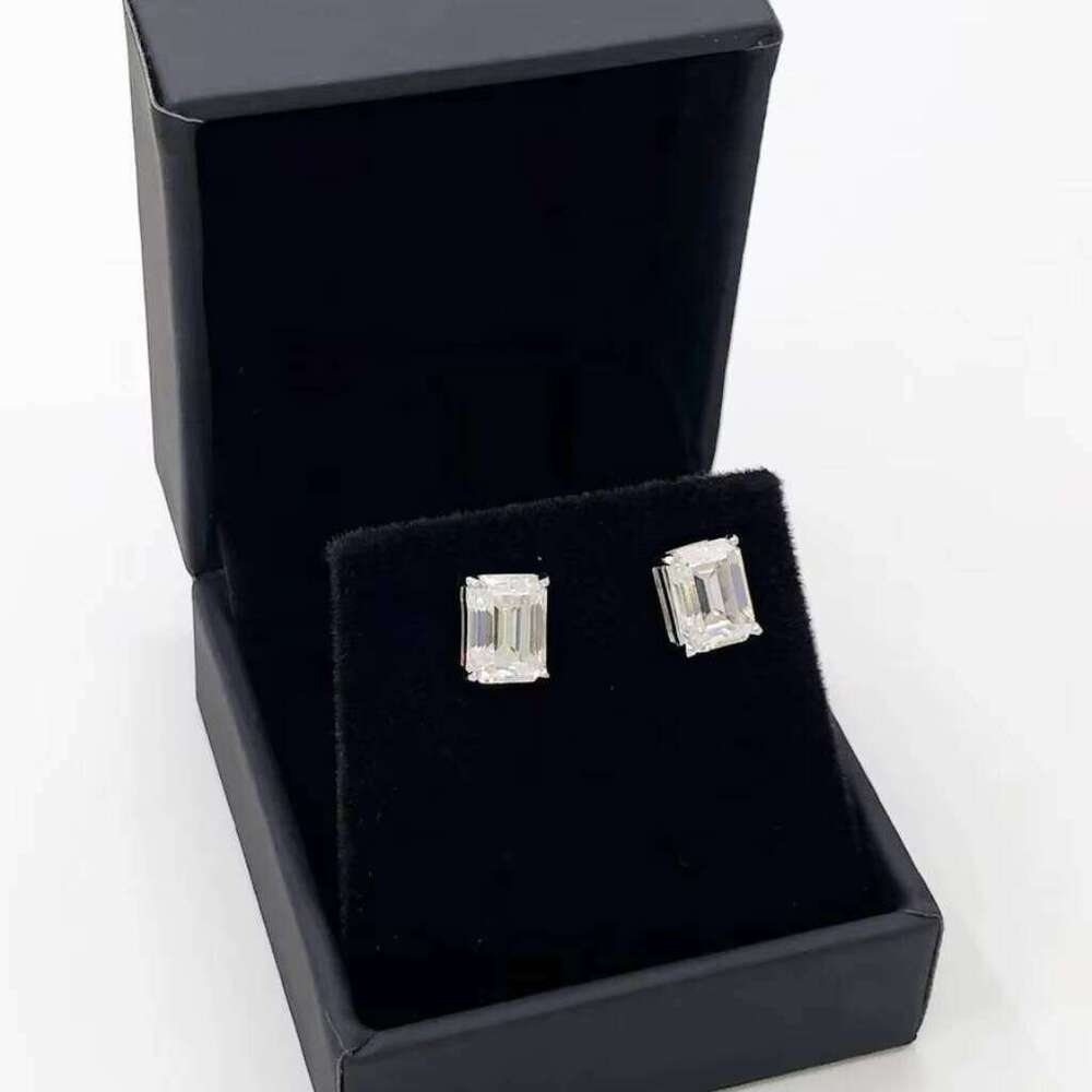 Luxury 925 Sterling Silver Moissanite Diamond Custom Designer Men's And Women's Fine Jewelry With Claw Setting Stud Earrings
