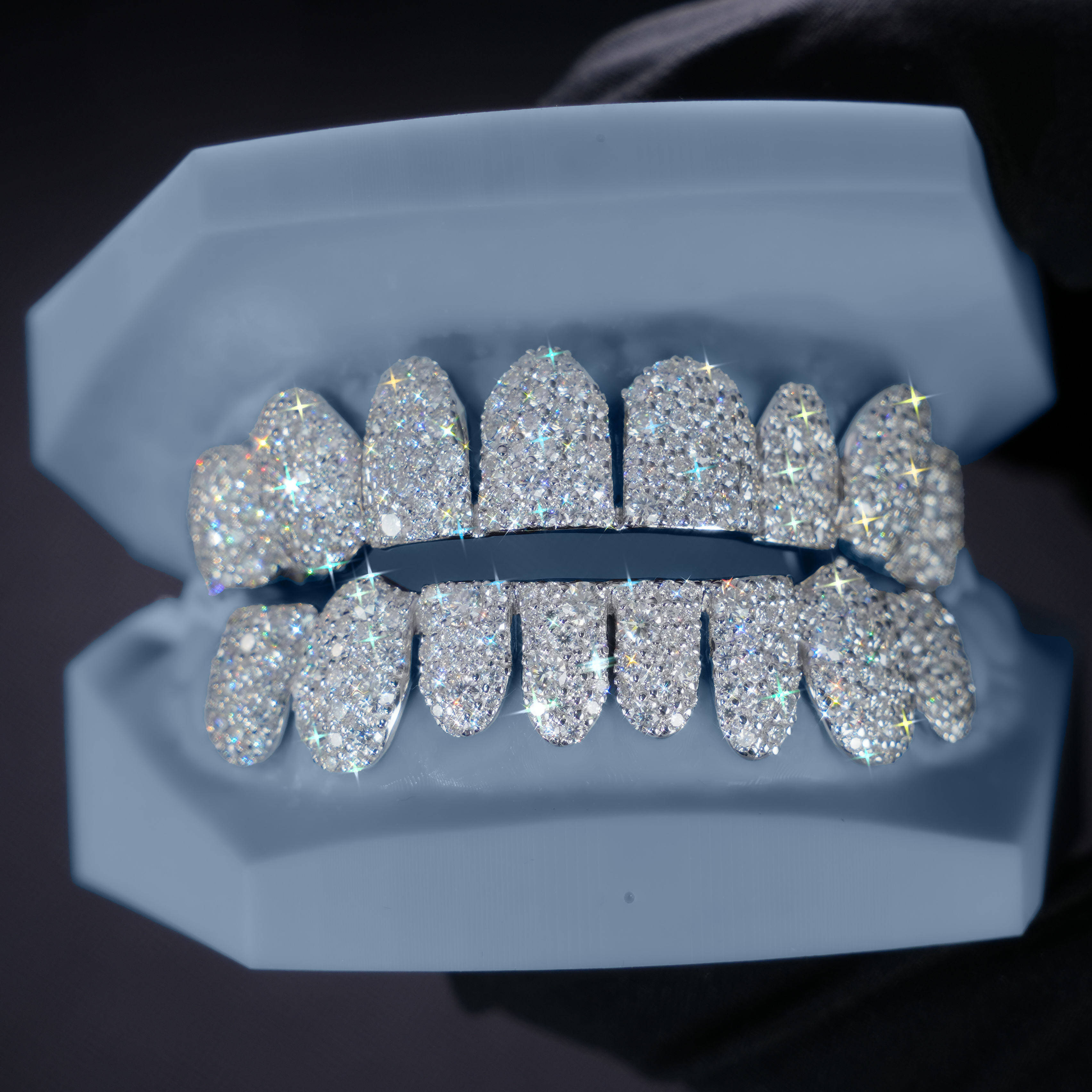 ZAWO HOUSE Mosaic Setting Hip Hop Custom Unisex Teeth Grillz 925 Sterling Silver Moissanite