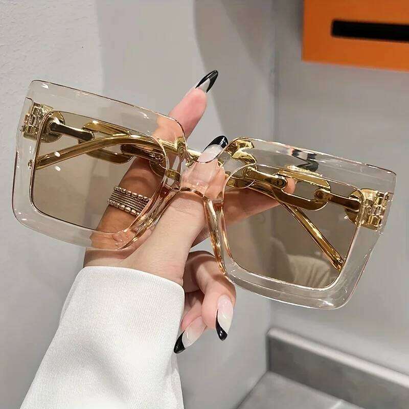 Luxury square fashion glasses women casual candy color anti glare sun shades for beach party Travel Y260207