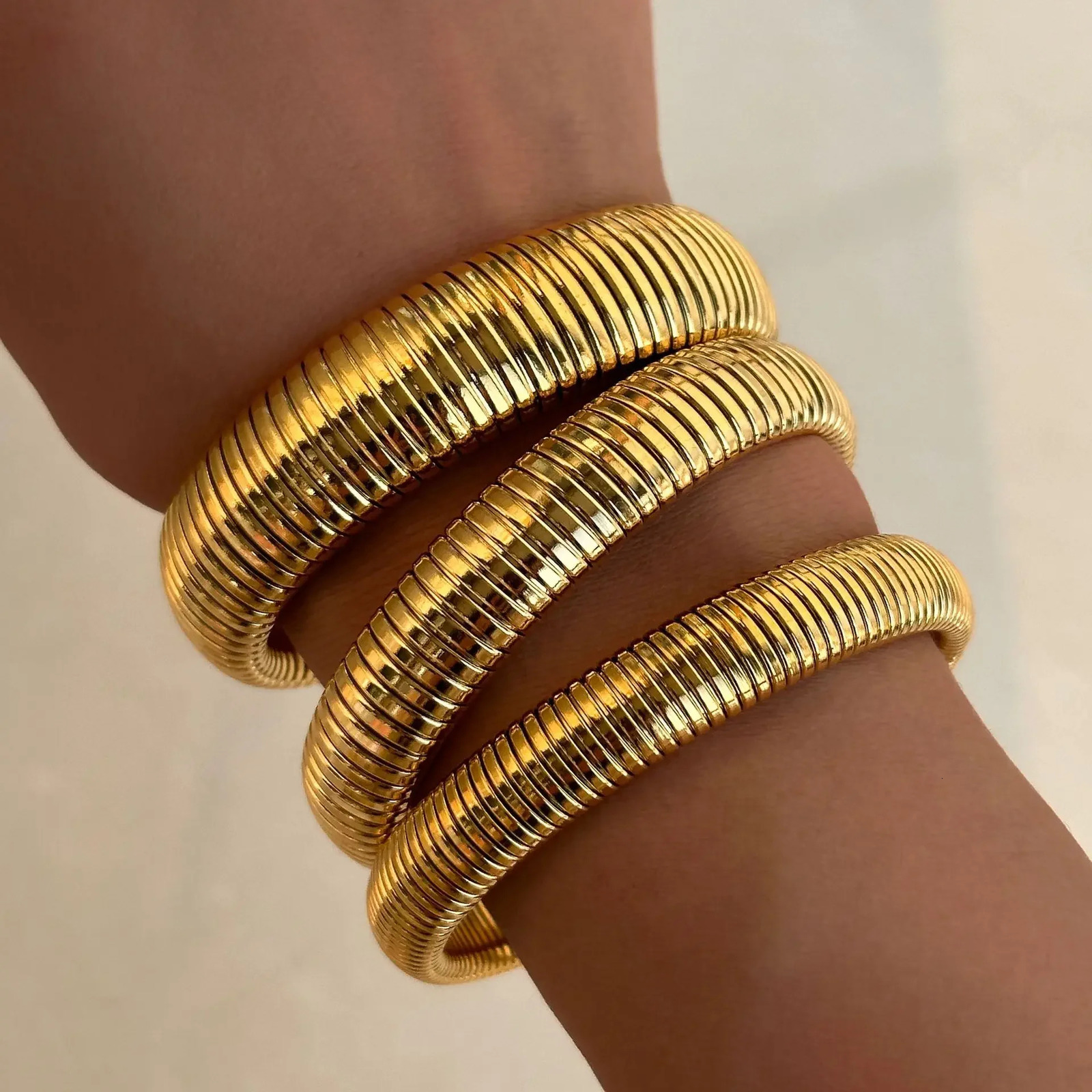 Women Girls Simple n Elastic Bracelet Fashion Stainless Steel Punk Style Spiral Hip Hop Waterproof Vintage Bangle 260206