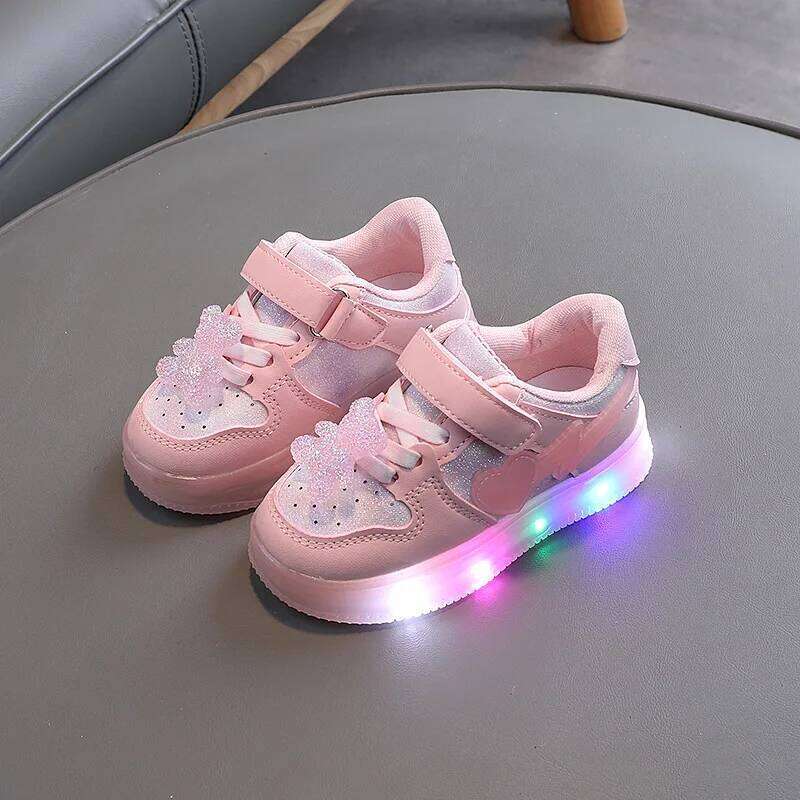 Spring Child Sneaker New Fashion Comfort Versatile Soft Sole LED Light Girl Shoe Cute Anti Slip Exquisite Casual Shoes H260207