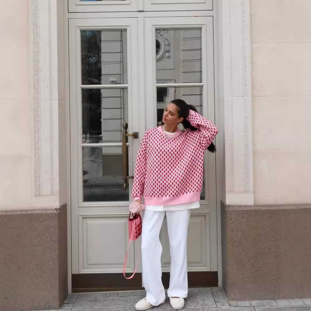 Pink Crew Neck Sweater for Women Autumn/Winter Knitwear Berry Jacquard Pattern Cute Waffle Weave Long Sleeve Knitted Top for Women