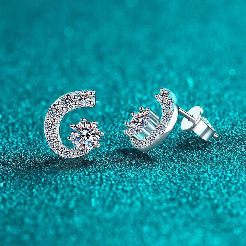 Wholesale Moon Design Grade D Diamond 925 Sterling Silver 1Ct Moissanite Stud Earrings