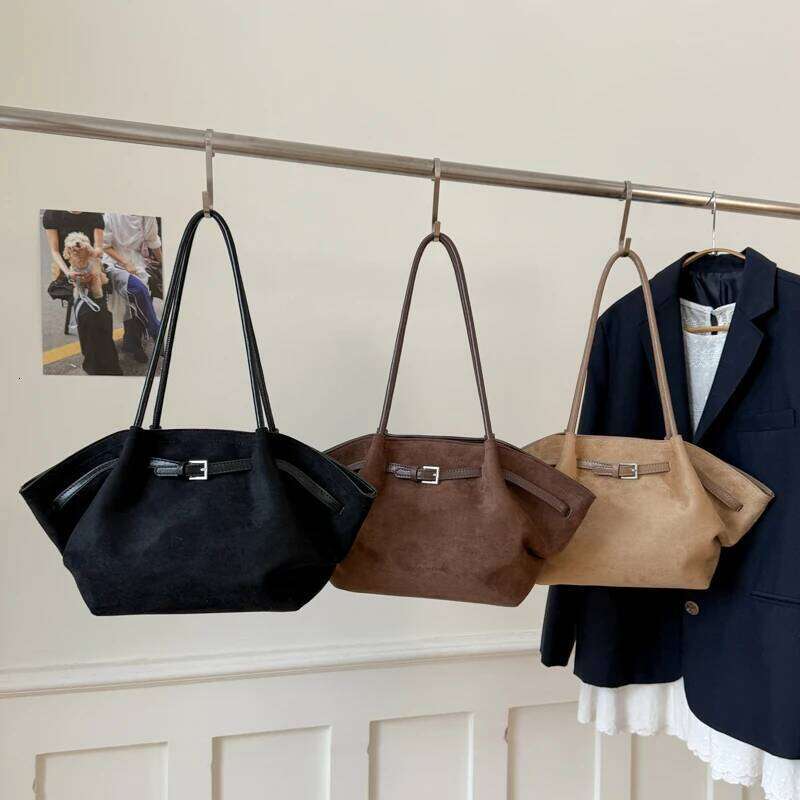 Stylish Retro Solid Color Womens Handbag Shoulder Casual Loop Design Large Capacity Women Tote Bag for Commuting Outings C260207