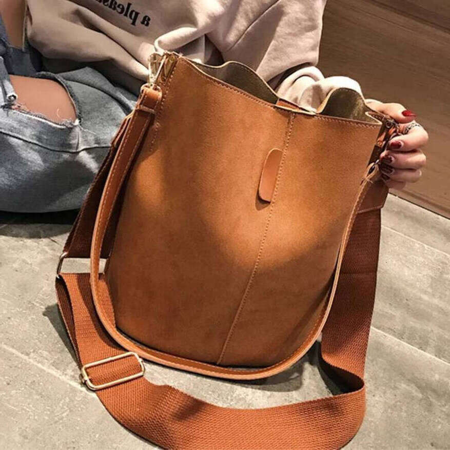 TAURUSCIAGA Luxury Creativity Handbags Ladies Bucket PU Leather Shoulder Large Capacity Crossbody Bags For Women 2025 New Tote Bag