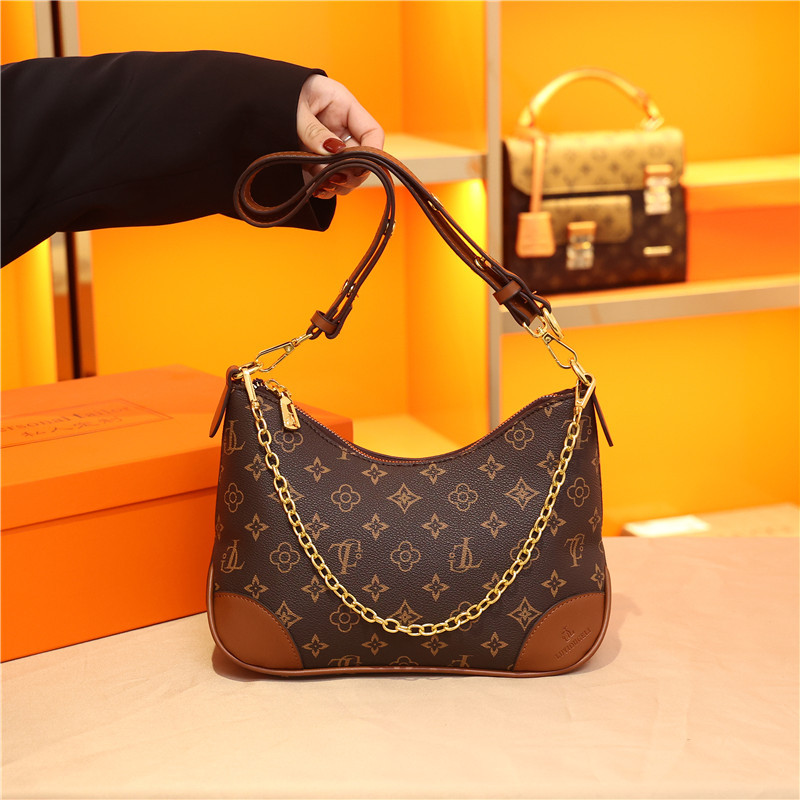 2026 New Style Crossbody Dumpling Bag for Women, Vintage Flower Cowhorn Bag, Versatile Large Capacity Single-Shoulder Underarm Bag, Luxury Lettering B