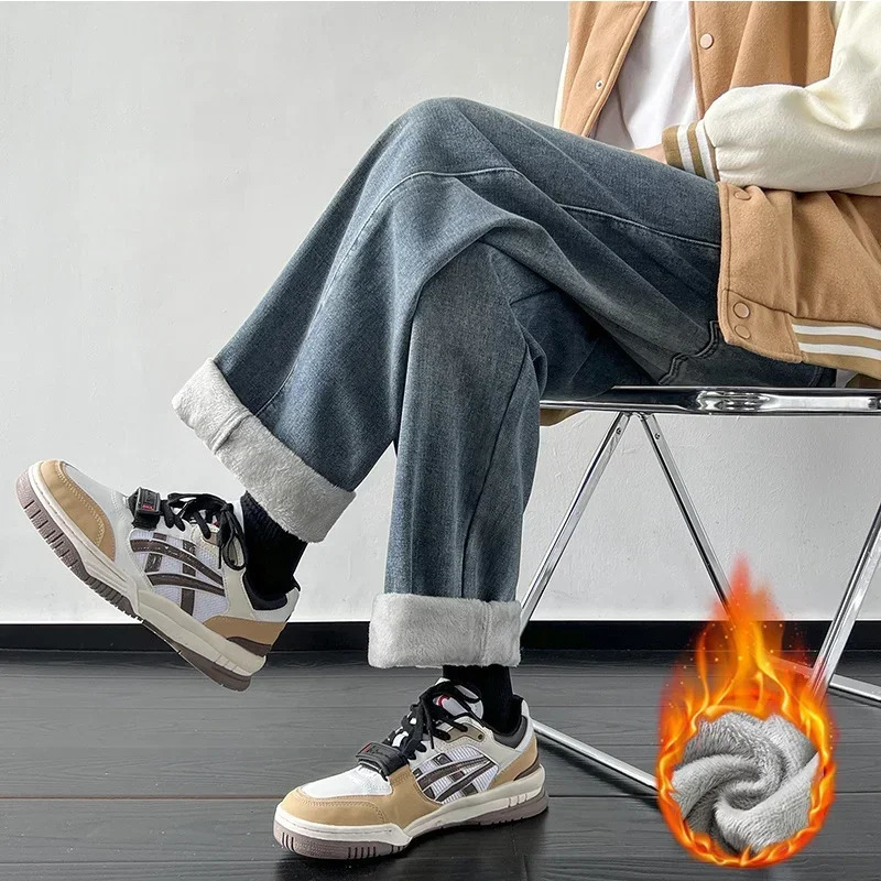 4 Colors Winter Fleece Mens Jeans Baggy Straight Elastic Waist Denim Pants Fashion Korean Thickened Warm Male Thermal Trousers 260127