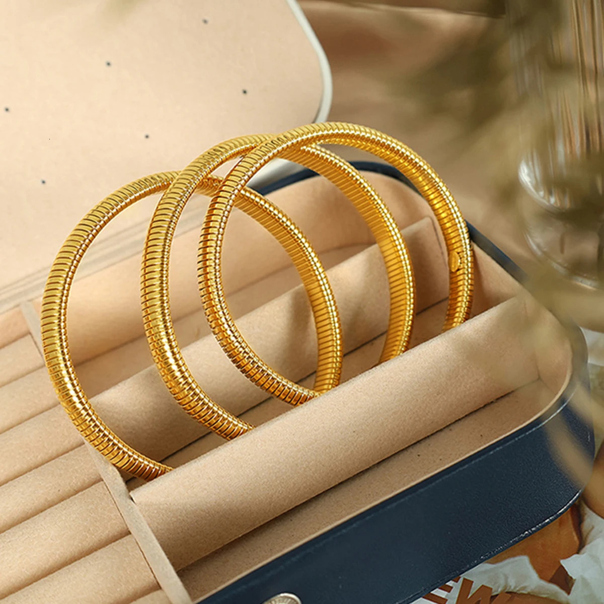 Women Girls Simple n Elastic Bracelet Fashion Stainless Steel Punk Style Spiral Hip Hop Waterproof Vintage Bangle 260206