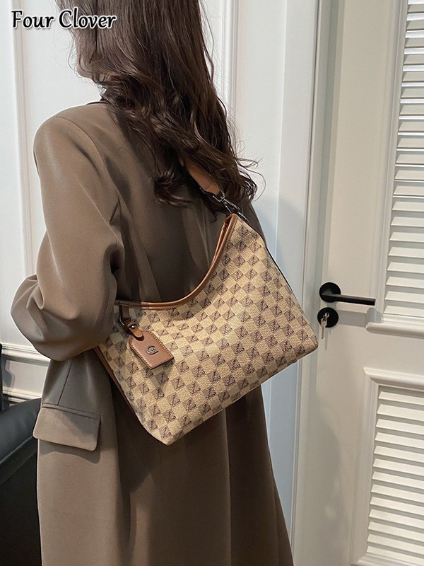 Large capacity single shoulder bag, new retro printed casual commuter underarm bag, versatile fashionable tote bag, simple luxury handbag, casual shop
