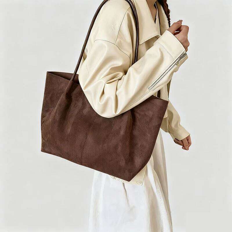 New retro suede shoulder for autumn and winter 2025, large-capacity hand-held tote bag with a commuting feel C260207